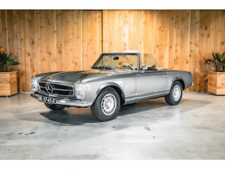 Mercedes-Benz SL 280 Pagode