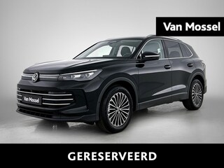 Volkswagen Tiguan 1.5 eTSI Elegance 150 PK| Trekhaak | Navigatie Groot | 360 Camera | Head-Updisplay | 18 Inch | Stoelverwarming | Stuurwielverwarming | Bekleding ArtVelours