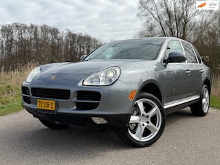 Porsche Cayenne 4.5 S Automaat / Schuif-/Kanteldak / Luchtvering / Leder / 20" Velgen / Navi / Clima / Stoelverwarming / Cruise /
