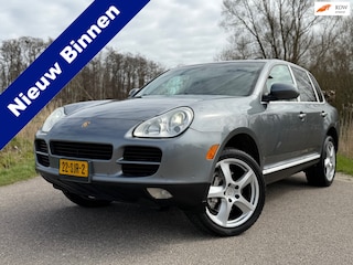 Porsche Cayenne 4.5 S Automaat / Schuif-/Kanteldak / Luchtvering / Leder / 20" Velgen / Navi / Clima / Stoelverwarming / Cruise /