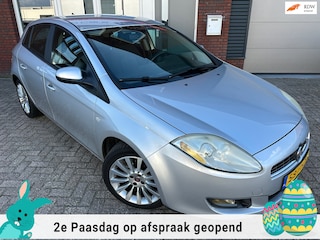 Fiat Bravo 1.4 T-Jet Corporate / Clima / PDC / LM / NAP