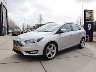 Ford Focus Wagon 1.0 Titanium Navi, 2x PDC, NL Auto, Facelift Prijspakker!