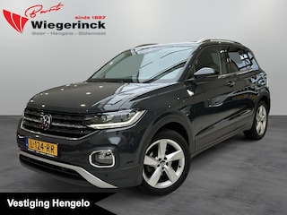 Volkswagen T-Cross 1.0 TSI Style [ TREKHAAK I CAMERA I STOELVERWARMING I CARPLAY ]