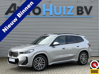 BMW X1 sDrive20i M Sport Premium Pakket Panoramadak Trekhaak Achteruitrijcamera Stoelverwarming Keyless Entry Carplay