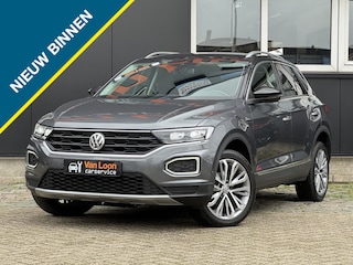Volkswagen T-Roc 1.5TSI IQ.DRIVE Sport/Trekhaak/Blind spot/Adap cruise/Stoelverwa
