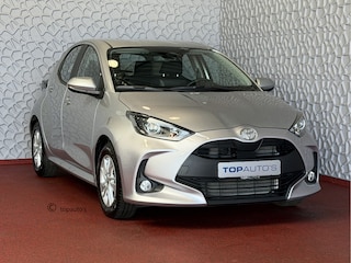 Toyota Yaris 1.5 HYBRID STOEL/STUUR VERW CARPLAY CAMERA LMV ADAP.CRUISE ✅ Top Auto's Wijchen , Al 30 Jaar verkoop van Toyota , Type's Launch / Executive / Dynamic / First Edition / Business / Zowel Phev / Hev / Benzine / met fabrieksgarantie ✅