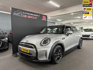 Mini Cooper 1.5 Camden Edition/ Automaat/ NL auto/ Eerste eigenaar/ Parkeersensoren achter/ 100KW