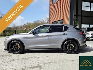 Alfa Romeo Stelvio 2.0 T AWD Super