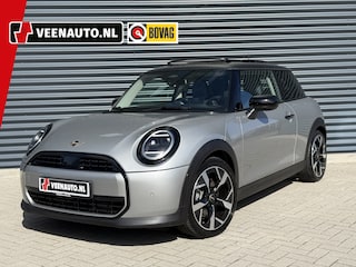 Mini Cooper 1.5 C Pano/Camera/Apple/Leder 2e Paasdag geopend van 12:00 tot 16:00 uur