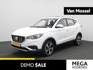 MG ZS EV Luxury 45 kWh | Panoramadak | Lederen bekleding | Navigatie | Parkeer camera