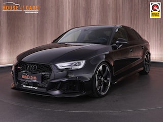 Audi A3 Limousine 2.5 400pk TFSI quattro |pano|Bang&Olufsen|massage|virtual cockpit|Matrix LED|magnetic ride|stoelverwarming|Carplay|parkeercamera|DAB|blindspot|ACC|19" lichtmetalen|