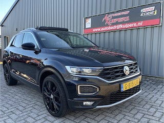 Volkswagen T-Roc 1.5 TSI Style Business Nav.Cruise.Pano.Clima.Pdc.19"Velgen