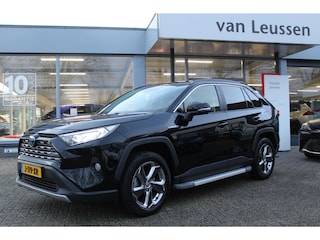 Toyota RAV4 2.5 Hybrid DYNAMIC TREKHAAK STOEL/STUUR/RUITENWISSER VERW. TREEPLANKEN NAVI LED APPLE/ANDROID AD-CRUISE