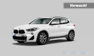 BMW X2 sDrive20i 192pk M-Sport,LED,Schuifdak,HUD,NaviPro,Stoelverw,Dealer OH,Clima,Cruise,