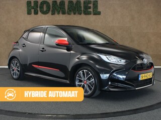 Toyota Yaris 1.5 Hybrid Executive - ORIGINEEL NEDERLANDSE AUTO - PANORAMADAK - HEAD-UP DISPLAY - PARKEERSENSOREN VOOR EN ACHTER - ACHTERUITRIJ CAMERA - STUUR EN STOEL VERWARMING - DRAADLOZE TELEFOONLADER - ADAPTIVE CRUISE CONTROL