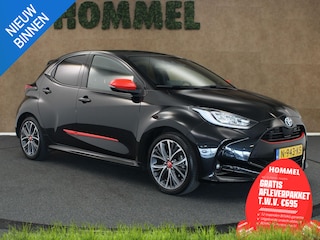 Toyota Yaris 1.5 Hybrid Executive - ORIGINEEL NEDERLANDSE AUTO - PANORAMADAK - HEAD-UP DISPLAY - PARKEERSENSOREN VOOR EN ACHTER - ACHTERUITRIJ CAMERA - STUUR EN STOEL VERWARMING - DRAADLOZE TELEFOONLADER - ADAPTIVE CRUISE CONTROL