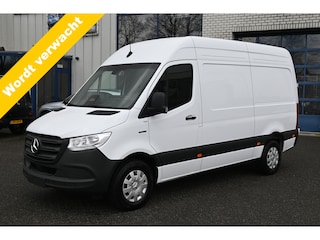 Mercedes-Benz Sprinter 320 L2H2 Pro 81kWh Snellader, Navigatie, Trekhaak, Winterpakket, Etc.