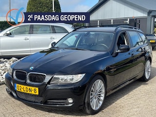 BMW 3-serie Touring 318I Zwart 2010 Facelift NL Auto Sportvelgen Navi
