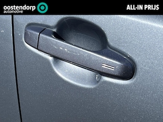 Toyota C-HR 1.8 Hybrid Executive | Stoel- + stuurverwarming | Carplay | Parkeersensoren | Dode hoek waarschuwing |