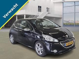Peugeot 208 VERWACHT! 1.6 VTi ALLURE 3-DRS. + ECC/CRUISE/LEDER/LMV/NAVI/PDC