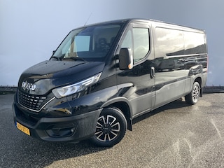 Iveco Daily 35S16V 2.3 352 L2H1 Automaat Airco Cruise 3 Zits Alu Velg Trekhaak 3500 kg & Opstap Euro 6