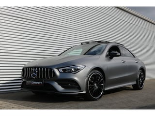 Mercedes-Benz CLA 250 e AMG Pakket AMG NightPakket (Pano Sportleder Camera Widescreen Sfeer M-Bux Keyless Full-Led 19InchAMG PrivacyGlass)
