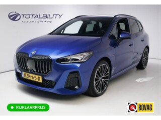 BMW 2-serie Tourer 218i M-Sport automaat | 19 inch Individual Panoramadak | Harman Kardon | HUD Adaptive cruise, 360 Camera, PDC V+A,  El.verstelbare stoel met geheugen, Elektrische achterklep, Keyless