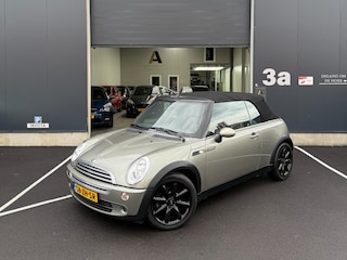 Mini Cooper CABRIO 1.6 - Sidewalk