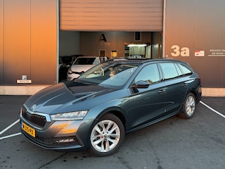 Skoda Octavia COMBI 1.5 TSI - First Edition