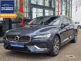 Volvo V60 2.0 T6 Plug-in hybrid AWD Long Range Core Bright | Leer | Wegkl. Trekhaak | Apple Carplay | LM Velgen | Cruise Control