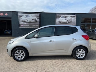 Kia Venga 1.4 CVVT Plus Pack - 77.082 Kilometer n.a.p - Airco - Cruise - Camera - Navi - Bluetooth/handsfree - Afneembare trekhaak