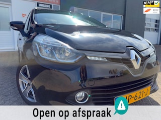 Renault Clio Estate 0.9 TCe Night&Day van 2de Eig met parkeersensoren en trekhaak en navigatie en bluetooth telefoon / media