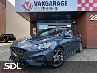 Ford Focus Wagon 1.0 EcoBoost Hybrid 155PK ST Line // LED // NAVI + CARPLAY // CAMERA // DAB // CLIMA // WINTERPACK // TREKHAAK!!