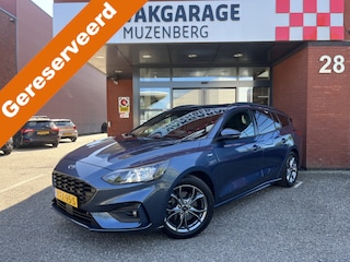 Ford Focus Wagon 1.0 EcoBoost Hybrid 155PK ST Line // LED // NAVI + CARPLAY // CAMERA // DAB // CLIMA // WINTERPACK // TREKHAAK!!