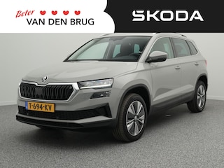 Skoda Karoq 1.5 TSI 150pk AUTOMAAT Business Edition Plus | NL-auto! | Trekhaak | Stuur- & stoelverwarming | Adaptieve cruise control | Achteruitrijcamera |