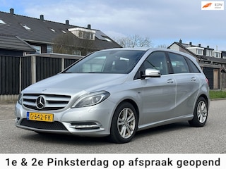 Mercedes-Benz B-klasse 200 Ambition Automaat*Achteruit camera*Navigatie*Cruise*LM velgen*Parkeersensoren*