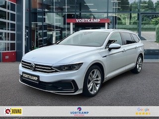 Volkswagen Passat 1.4 TSI GTE TREKHAAK/CAMERA/ELEK-KLEP/ACC/STANDKACHEL/STOELVERW/NAVI/CARPLAY