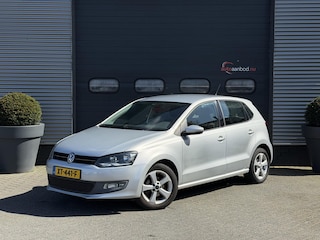 Volkswagen Polo 1.2 TSI Comfortline | Cruise Control | Parkeersensoren | Climate Control | 5 Deurs | Lichtmetalen Velgen |