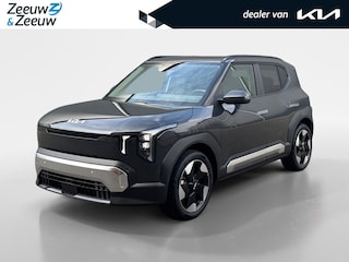 Kia EV2 Plus 61 kWh 1.000,- Inruilkorting | Privacy Glass | 18" lichtmetalen velgen | Warmtewerend glas rondom | Draadloze oplader voor smartphone