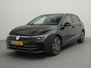 Volkswagen Golf 1.5 eHybrid 204 PK Style Edition | LED Matrix IQ | Trekhaak | Navigatie Via Smartphone | Achteruitrijcamera | Side Assist |
