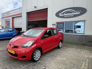 Toyota Aygo 1.0-12V Aspiration Red