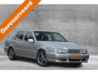 Volvo S70 2.3 T-5 R Exclusive | Sportstoelen | Stoelverwarming | Dolby-Surround | Cruise-control | NL auto!! | Uniek!! Compleet onderhouden S70 R in originele lak en Nederlands geleverd!!