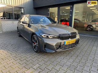 BMW 3-serie Touring | Facelift | Full map navigatie 330e