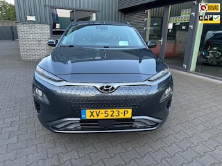 Hyundai Kona EV Premium 64 kWh