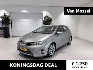Toyota Auris 1.8 Hybrid Lease Pro