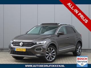 Volkswagen T-Roc 1.5 TSI Sport Leer | Stoelverwarming | Panorama dak | Automaat | Trekhaak | Lichtmetalen-Velgen