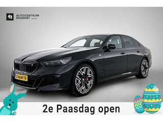 BMW i5 EDrive40 84 kWh M-sport(NL-auto, Harman/Kardon, SfeerV, Stoel V+ K, 360 Camera, Lane Assit, Active Cruise, Etc)