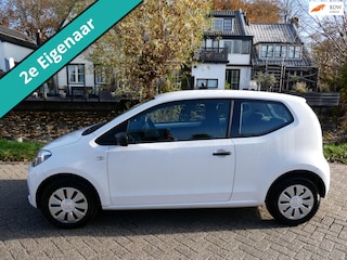 Volkswagen Up 1.0 take up! 2e eigenaar Airco Navi Zuinig A-Label