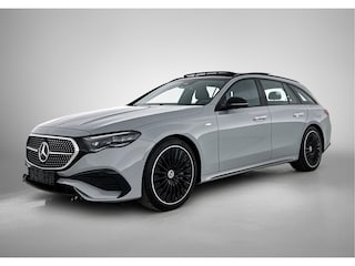 Mercedes-Benz Estate 300 e AMG Plug-In Hybride | AMG Line | Night Pakket | Trekhaak | MBUX Superscreen | Panoramadak | 20 Inch AMG velgen | Inclusief 24 maanden MB Certified garantie voor Europa.