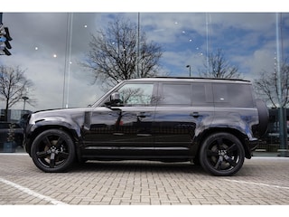 Land Rover Defender 110 P400 E X-Dynamic HSE Black & Tan Leder / 22 Inch / Panoramadak